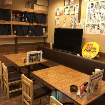 落ち着く店内