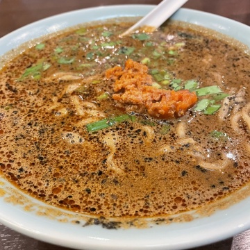 黒胡麻坦々麺